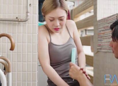 Cha chồng cơ bắp bí mật thỏa mãn con dâu, bí quyết mang thai thần kỳ