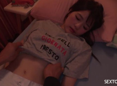 Đồng Cư Dâm Loạn Với Thần Tượng Yui Nagase